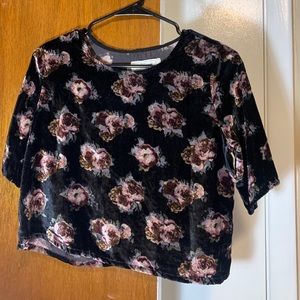 Roses crop top